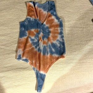 All 3 for 35$ all size small.